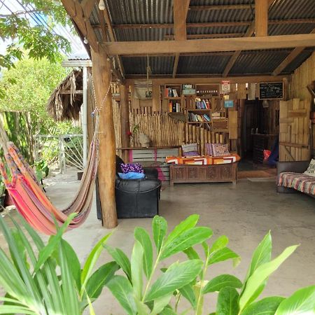 Roots Family Hostel Puerto Viejo de Talamanca Exterior photo