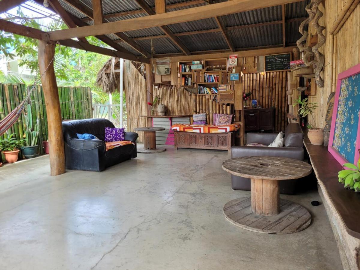 Roots Family Hostel Puerto Viejo de Talamanca Exterior photo