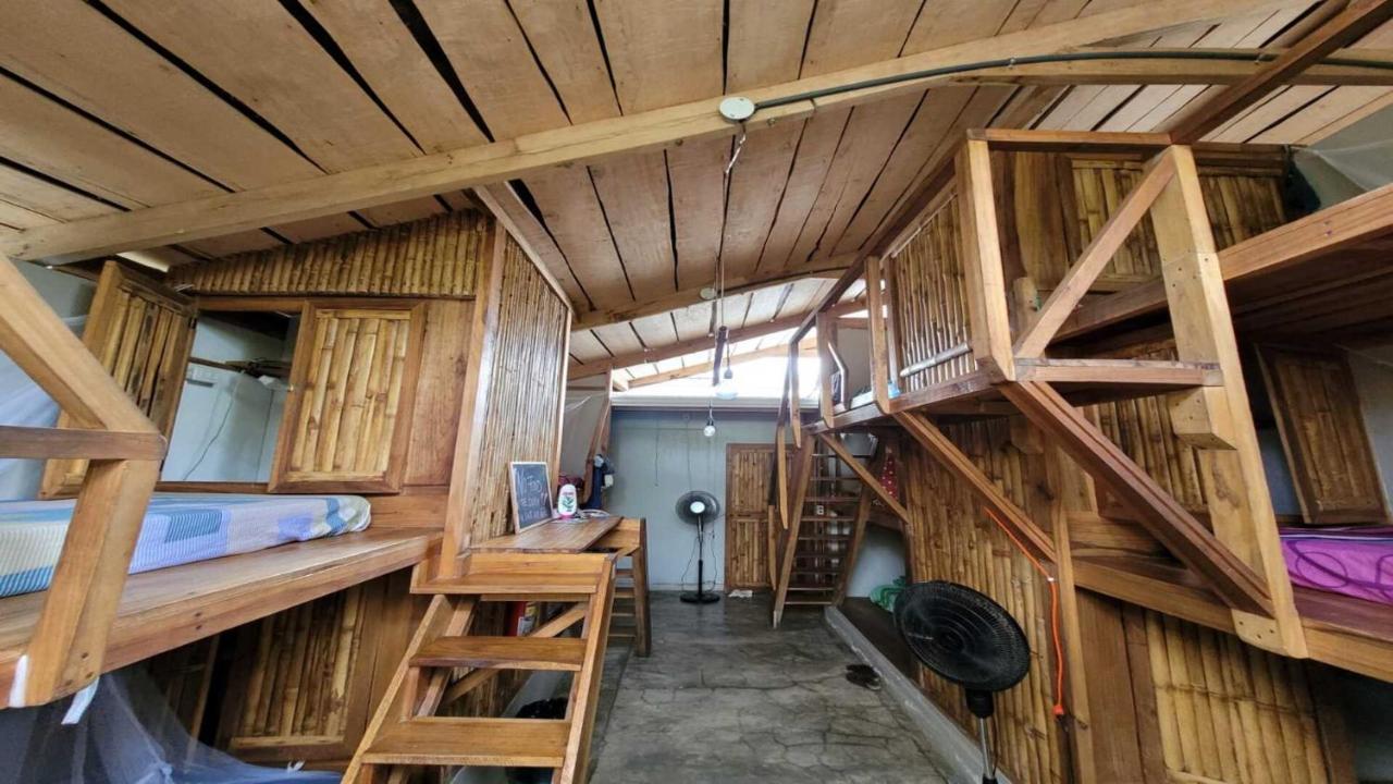 Roots Family Hostel Puerto Viejo de Talamanca Exterior photo